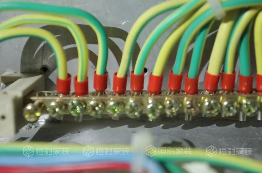 恒彩装饰公司水电零交叉工艺7.jpg